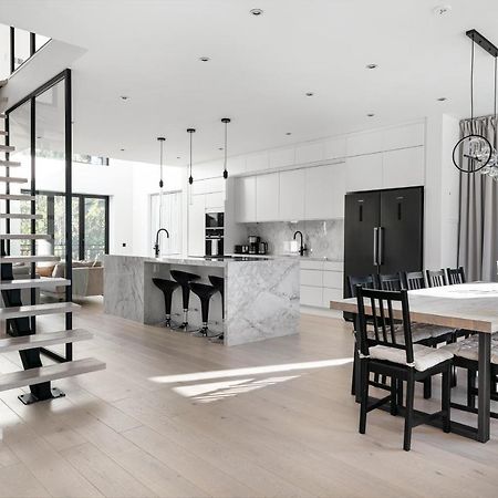 Stylish And Spacious Family Home Stockholm Exterior foto